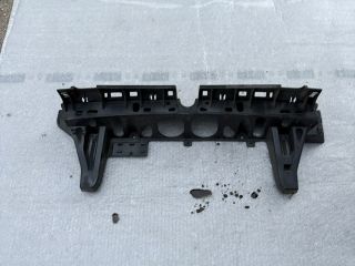 bontott BMW X5 Hátsó középső Lökhárító Tartó (Műanyag)