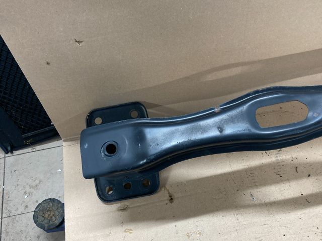 bontott BMW X5 Hátsó Lökhárító Merevítő (Fém)