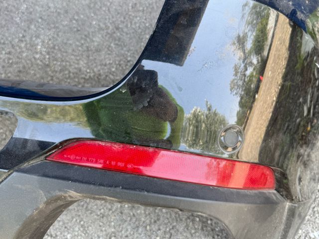 bontott BMW X5 Hátsó Lökhárító (Részeivel)