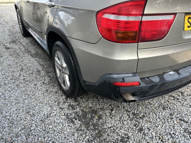 bontott BMW X5 Hátsó Lökhárító (Üresen)