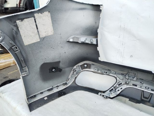 bontott BMW X5 Hátsó Lökhárító (Üresen)