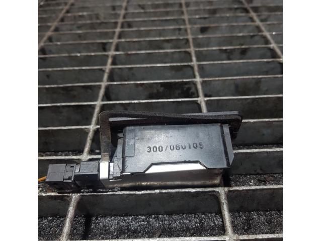 bontott BMW X5 Hátsó Rendszámtábla Világítás