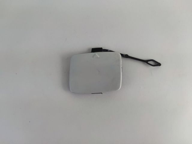 bontott BMW X5 Hátsó Vonószem Burkolat