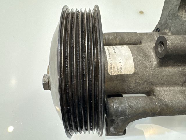 bontott BMW X5 Hidraulika Szivattyú