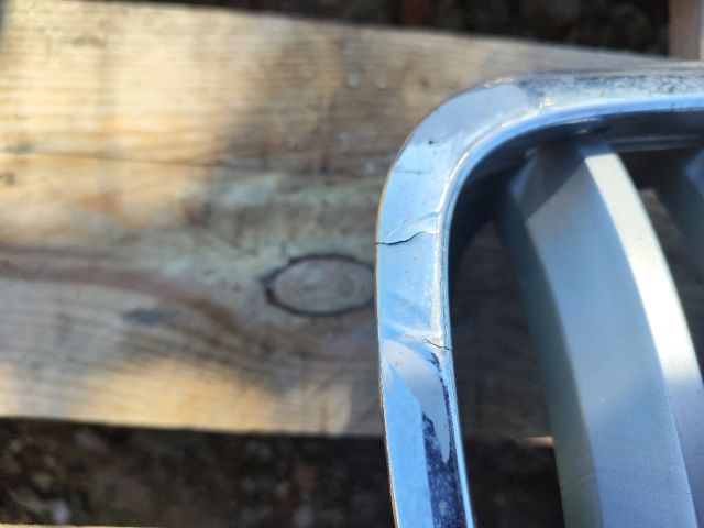 bontott BMW X5 Hűtőrács