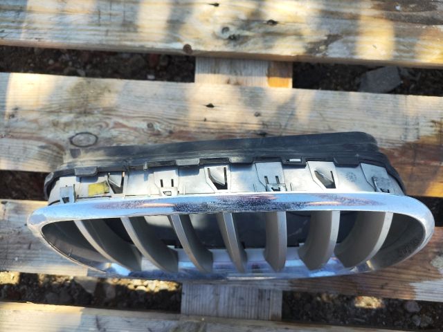 bontott BMW X5 Hűtőrács