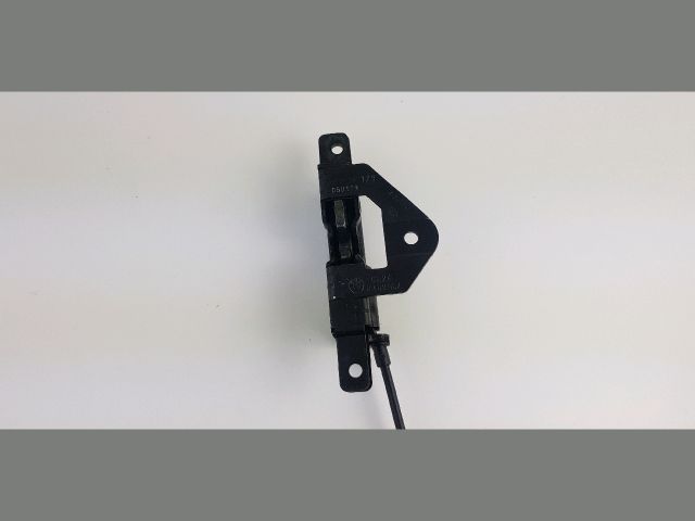 bontott BMW X5 Jobb Csomagtérajtó Zárszerkezet