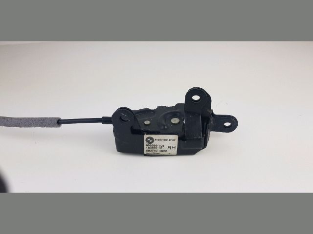 bontott BMW X5 Jobb Csomagtérajtó Zárszerkezet