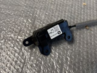 bontott BMW X5 Jobb Csomagtérajtó Zárszerkezet