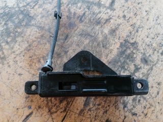 bontott BMW X5 Jobb Csomagtérajtó Zárszerkezet