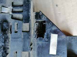 bontott BMW X5 Jobb első Ablakemelő Kapcsoló