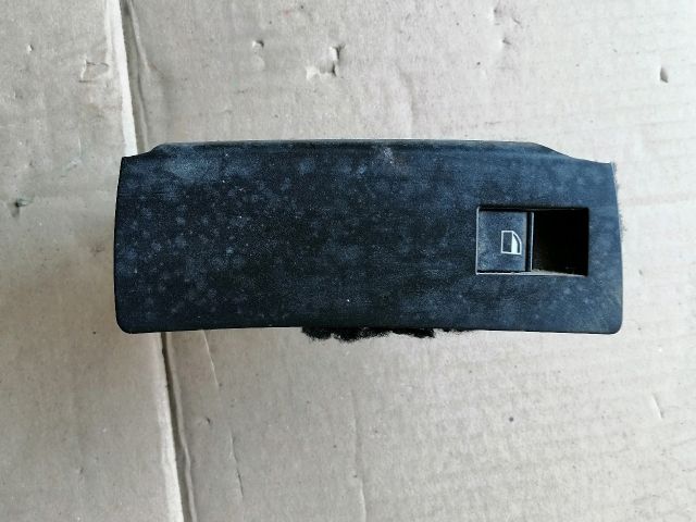 bontott BMW X5 Jobb első Ablakemelő Kapcsoló