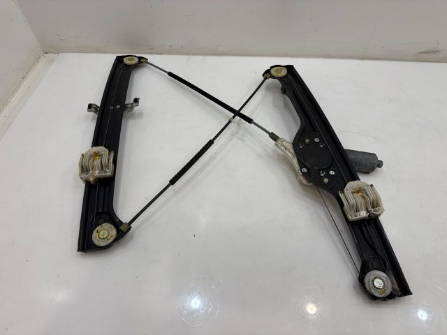 bontott BMW X5 Jobb első Ablakemelő Szerkezet (Elektromos)