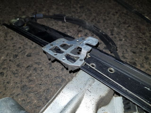 bontott BMW X5 Jobb első Ablakemelő Szerkezet (Elektromos)