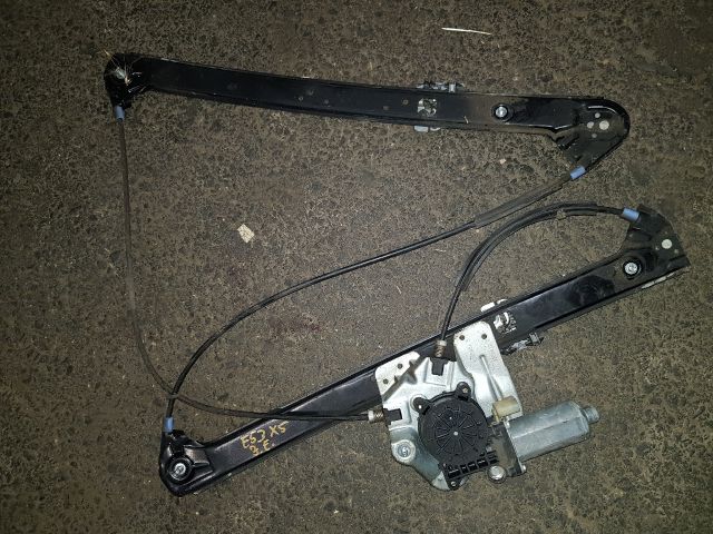 bontott BMW X5 Jobb első Ablakemelő Szerkezet (Elektromos)