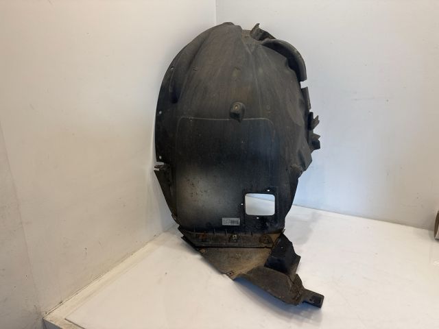 bontott BMW X5 Jobb első Első Dobbetét (Kerékjárati, Műanyag)