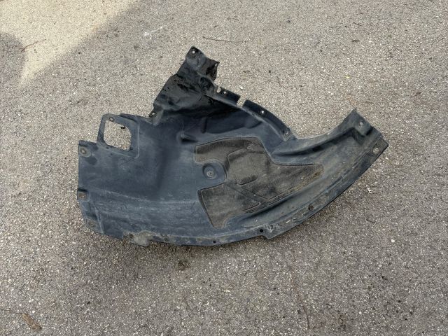 bontott BMW X5 Jobb első Első Dobbetét (Kerékjárati, Műanyag)