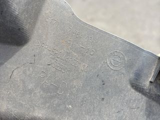 bontott BMW X5 Jobb első Első Dobbetét (Kerékjárati, Műanyag)