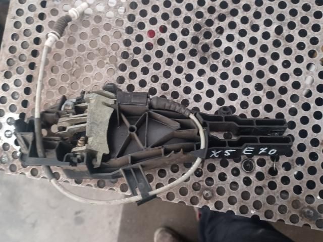 bontott BMW X5 Jobb első Külső Kilincsfészek