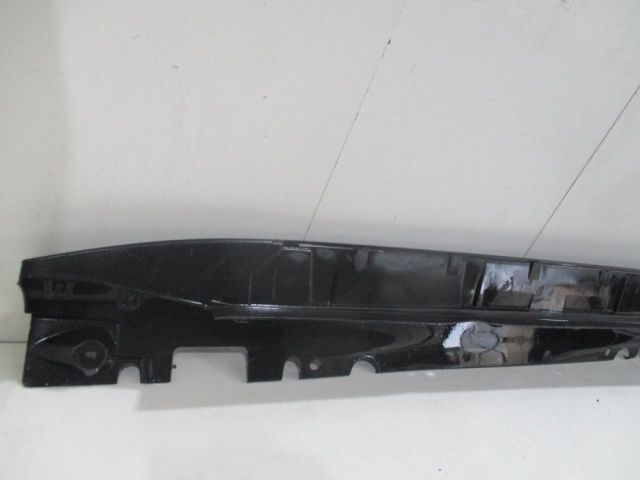 bontott BMW X5 Jobb első Küszöb Díszléc