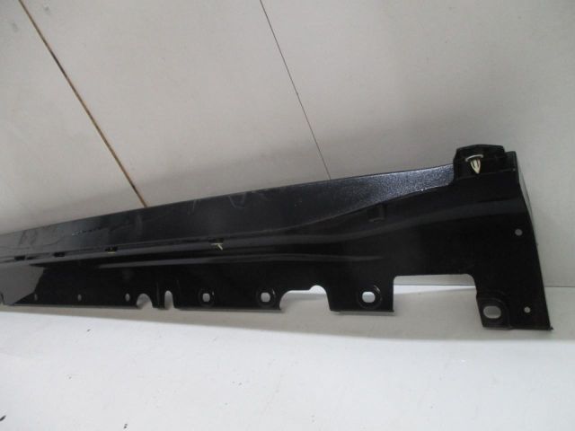 bontott BMW X5 Jobb első Küszöb Díszléc