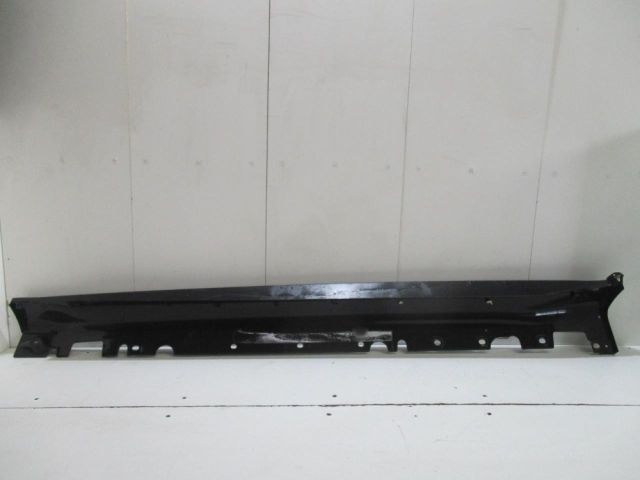 bontott BMW X5 Jobb első Küszöb Díszléc