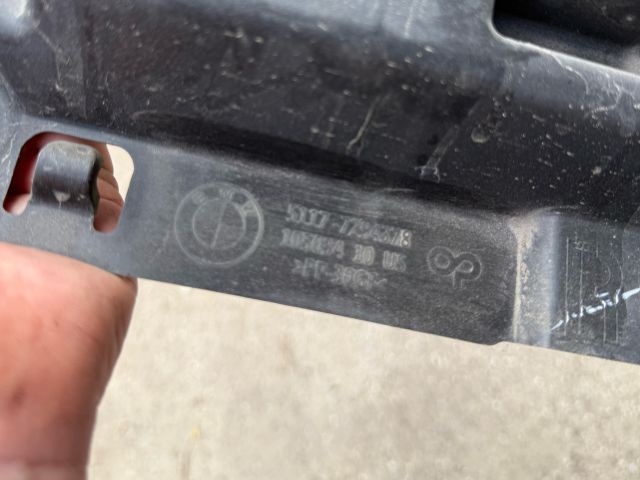 bontott BMW X5 Jobb első Küszöb Tartó