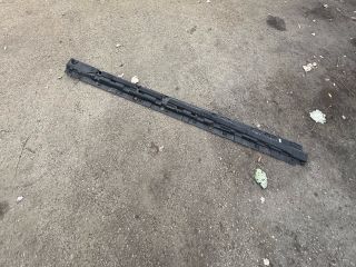 bontott BMW X5 Jobb első Küszöb Tartó