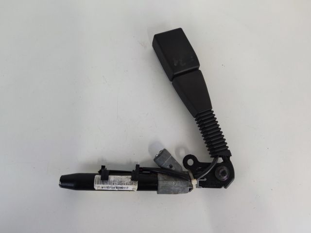 bontott BMW X5 Jobb első Övfeszítő