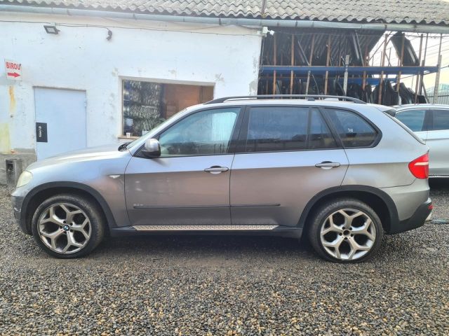 bontott BMW X5 Jobb első Sárvédő Szélesítő