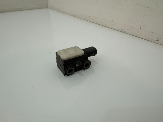 bontott BMW X5 Jobb első Ütközés Érzékelő (Homlokfalon)