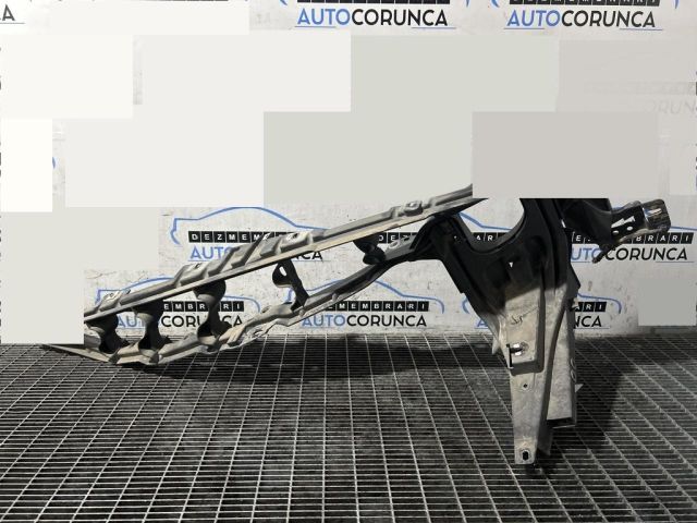 bontott BMW X5 Jobb Fényszóró Tartó