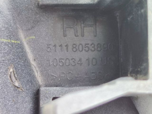 bontott BMW X5 Jobb Fényszórómosó Fedél