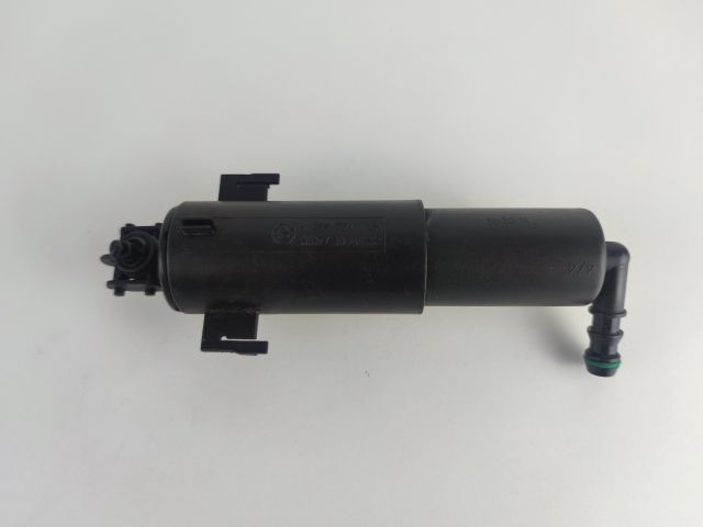 bontott BMW X5 Jobb Fényszórómosó Fúvóka