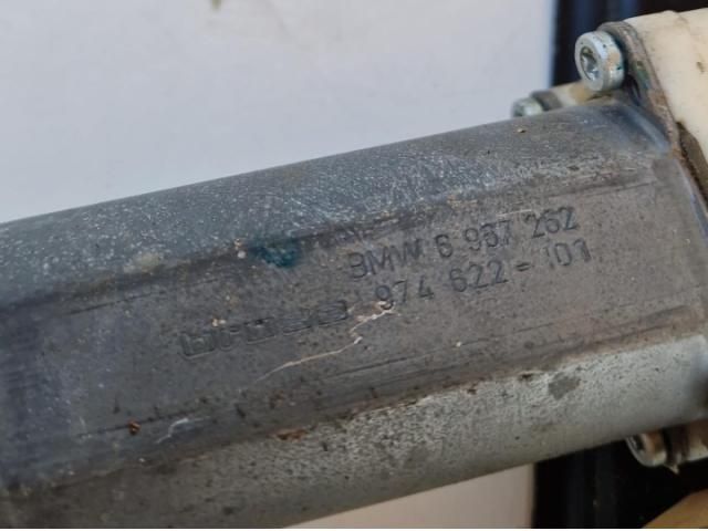 bontott BMW X5 Jobb hátsó Ablakemelő Szerkezet (Elektromos)