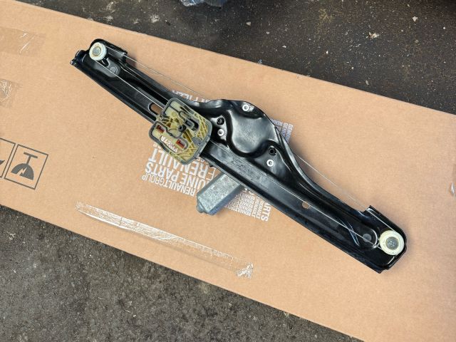 bontott BMW X5 Jobb hátsó Ablakemelő Szerkezet (Elektromos)