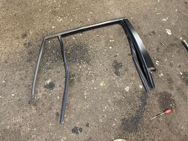 bontott BMW X5 Jobb hátsó Ajtó Díszléc