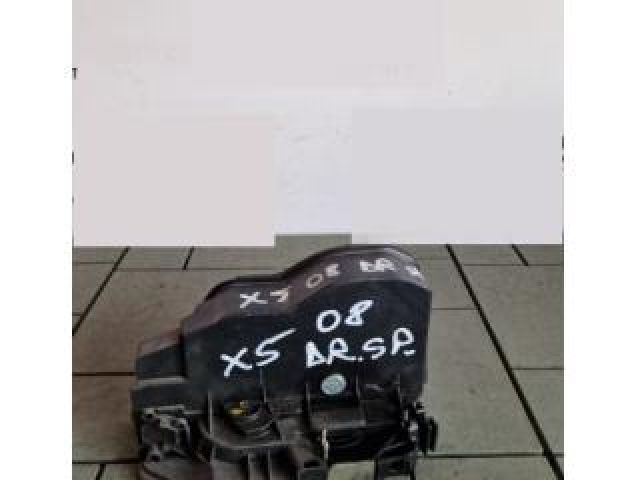 bontott BMW X5 Jobb hátsó Ajtózár