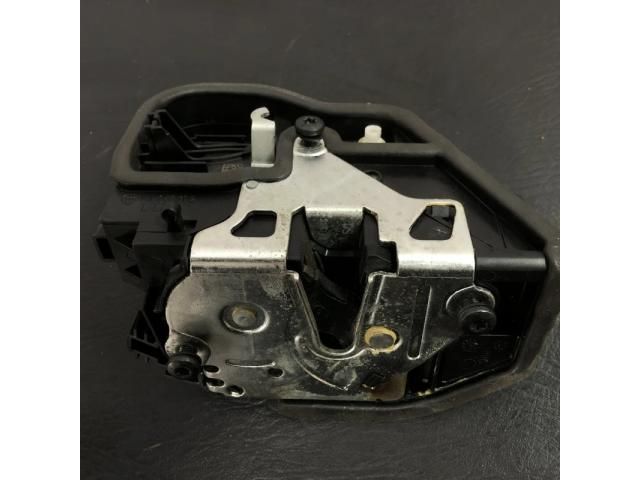 bontott BMW X5 Jobb hátsó Ajtózár