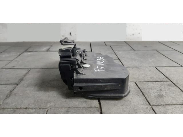 bontott BMW X5 Jobb hátsó Ajtózár