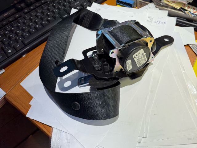 bontott BMW X5 Jobb hátsó Biztonsági Öv Csat