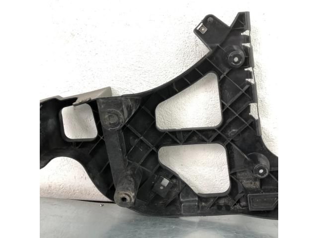 bontott BMW X5 Jobb hátsó Lökhárító Tartó (Műanyag)