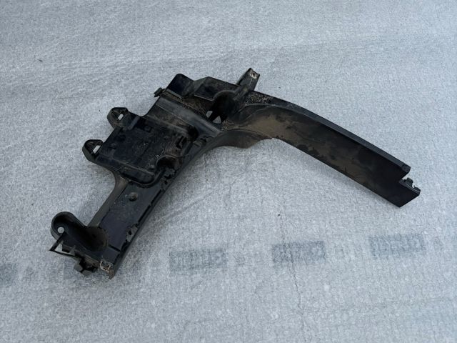 bontott BMW X5 Jobb hátsó Oldal Lökhárító Tartó (Műanyag)