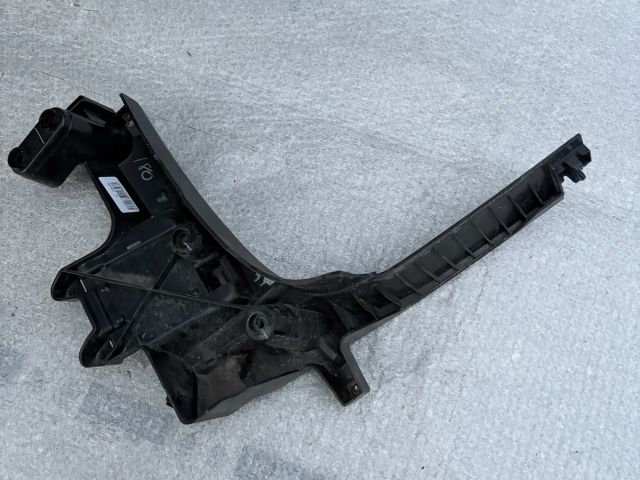 bontott BMW X5 Jobb hátsó Oldal Lökhárító Tartó (Műanyag)