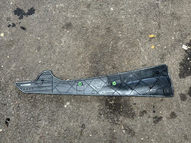 bontott BMW X5 Jobb Kardánbox Burkolat