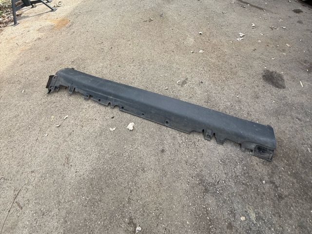 bontott BMW X5 Jobb Küszöb