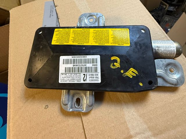 bontott BMW X5 Jobb Oldallégzsák