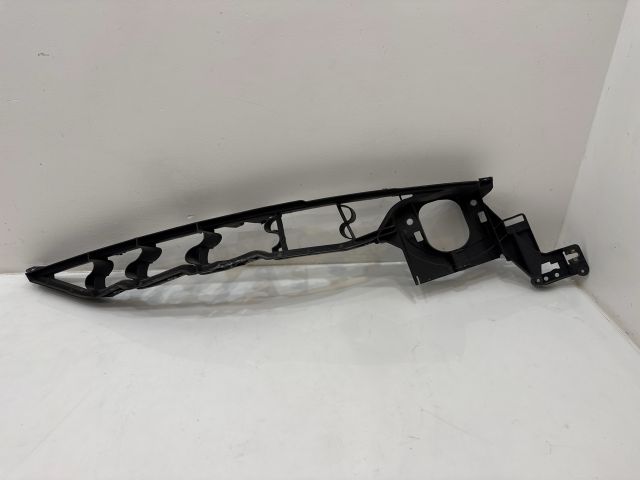 bontott BMW X5 Jobb Sárvédő Oldaltartó