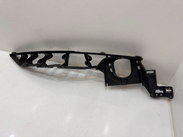 bontott BMW X5 Jobb Sárvédő Oldaltartó