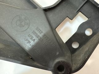 bontott BMW X5 Jobb Sárvédő Oldaltartó